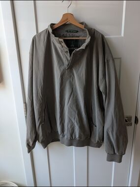 Windproof Men's Pullover Jacket in Olive Gray